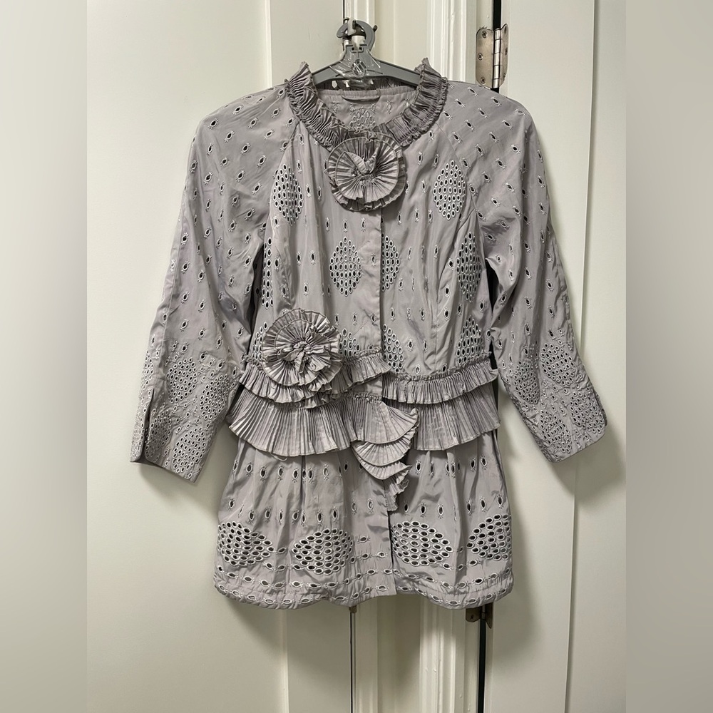 Elegant Grey Ruffled Jacket with Rosettes Accent and Cut-out Pattern